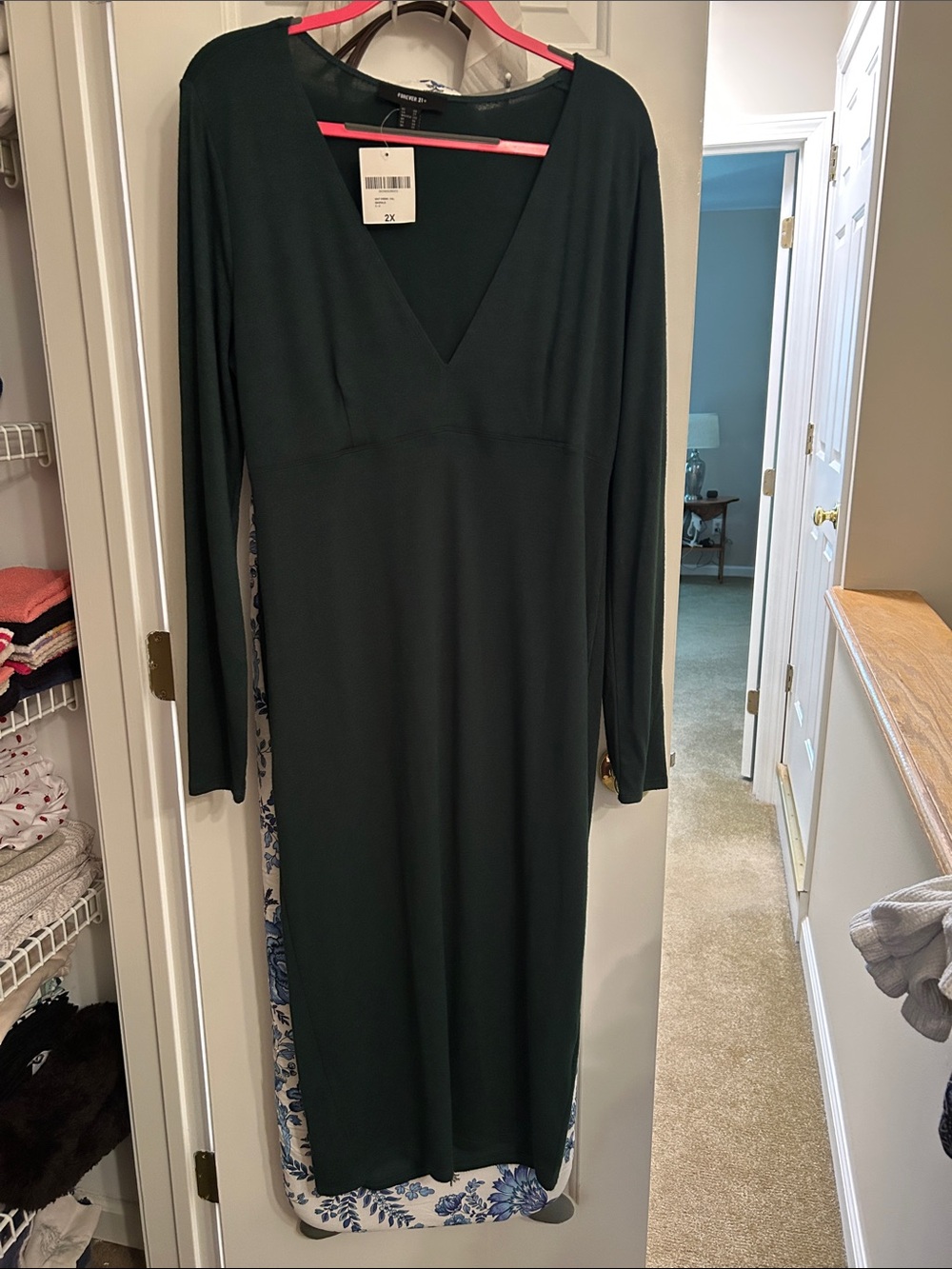 Forever 21 Dark Green Long Sleeve V-Neck Midi Dress